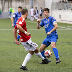 Encuentro de primera ronda de la Copa del Rey 2023/2024 entre C.D. Valle de Egüés y Teruel en el Municipal del Valle de Aranguren