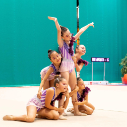 Fotos del Trofeo Comunidad Foral de gimnasia en Anaitasuna./