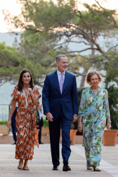 Acto de recepción de los Reyes y doña Sofía a la sociedad balear en Marivent.