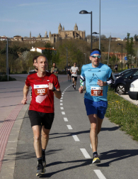 Participantes en las distintas carreras del XLVI Cross Solidario Memorial J.J. Esparza celebradas este domingo 6 de abril /