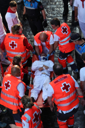 Fotos del sexto encierro de San Fermín con toros de Escolar. |
