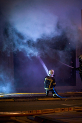Fotos del incendio en un bazar de la avenida Marcelo Celayeta