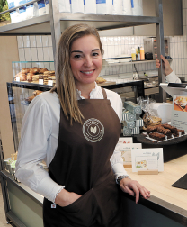 Myriam Borda, dueña de las cafeterías Coffing: "Empecé en hostelería con 45 años y jamás hubiera imaginado ser capaz de llevar un proyecto así"
