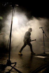 Foto del concierto del grupo de Alfredo Piedrafita (ex de Barricada) en la gira Siempre Barricada en Tudela