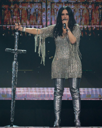 Fotos del concierto de Laura Pausini en el Navarra Arena