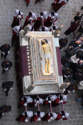 Fotos de la procesión de Viernes Santo en Pamplona