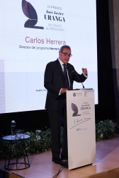 Fotos de la entrega del III Premio José Javier Uranga a Carlos Herrera