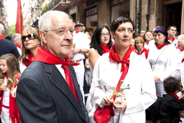 La procesión en honor a San Fermín por las calles de Pamplona.