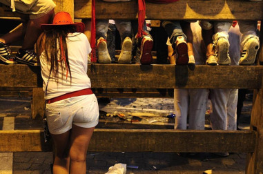 Tercer encierro de los Sanfermines 2011 protagonizado por toros de la ganadería Dolores Aguirre.