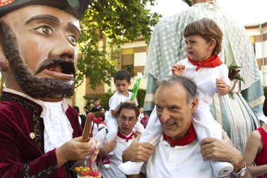 Los Gigantes salen a la calle en el Día de los mayores.