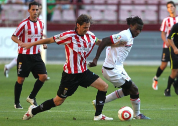 Logroñés 0 - Osasuna 3. Imágenes del primer encuentro de la pretemporada 2011-2012 de Osasuna, jugado ante el Logroñés que los de Mendilibar han ganado con solvencia.