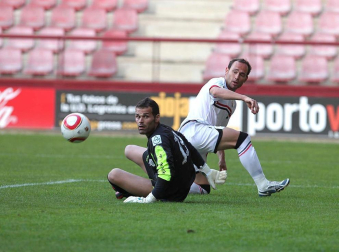 Logroñés 0 - Osasuna 3. Imágenes del primer encuentro de la pretemporada 2011-2012 de Osasuna, jugado ante el Logroñés que los de Mendilibar han ganado con solvencia.