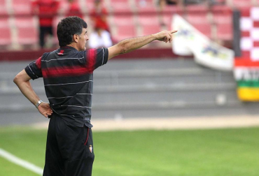 Logroñés 0 - Osasuna 3. Imágenes del primer encuentro de la pretemporada 2011-2012 de Osasuna, jugado ante el Logroñés que los de Mendilibar han ganado con solvencia.