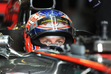 El piloto español Fernando Alonso (Ferrari) sigue demostrando que la evolución de su monoplaza va por buen camino y ha marcado este viernes el mejor registro en la primera sesión de entrenamientos libres del Gran Premio de Alemania, una vez más marcado de cerca por los Red Bull de Sebastian Vettel y Mark Webber.