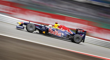 El piloto español Fernando Alonso (Ferrari) sigue demostrando que la evolución de su monoplaza va por buen camino y ha marcado este viernes el mejor registro en la primera sesión de entrenamientos libres del Gran Premio de Alemania, una vez más marcado de cerca por los Red Bull de Sebastian Vettel y Mark Webber.