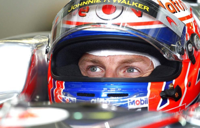 El piloto español Fernando Alonso (Ferrari) sigue demostrando que la evolución de su monoplaza va por buen camino y ha marcado este viernes el mejor registro en la primera sesión de entrenamientos libres del Gran Premio de Alemania, una vez más marcado de cerca por los Red Bull de Sebastian Vettel y Mark Webber.