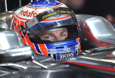 El piloto español Fernando Alonso (Ferrari) sigue demostrando que la evolución de su monoplaza va por buen camino y ha marcado este viernes el mejor registro en la primera sesión de entrenamientos libres del Gran Premio de Alemania, una vez más marcado de cerca por los Red Bull de Sebastian Vettel y Mark Webber.