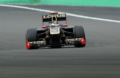 El piloto español Fernando Alonso (Ferrari) sigue demostrando que la evolución de su monoplaza va por buen camino y ha marcado este viernes el mejor registro en la primera sesión de entrenamientos libres del Gran Premio de Alemania, una vez más marcado de cerca por los Red Bull de Sebastian Vettel y Mark Webber.