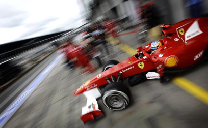 El piloto español Fernando Alonso (Ferrari) sigue demostrando que la evolución de su monoplaza va por buen camino y ha marcado este viernes el mejor registro en la primera sesión de entrenamientos libres del Gran Premio de Alemania, una vez más marcado de cerca por los Red Bull de Sebastian Vettel y Mark Webber.
