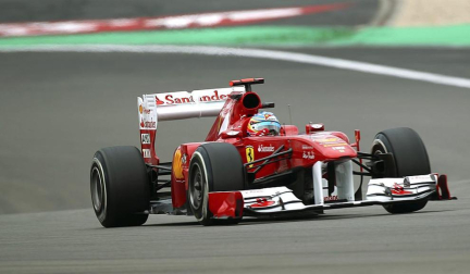 El piloto español Fernando Alonso (Ferrari) sigue demostrando que la evolución de su monoplaza va por buen camino y ha marcado este viernes el mejor registro en la primera sesión de entrenamientos libres del Gran Premio de Alemania, una vez más marcado de cerca por los Red Bull de Sebastian Vettel y Mark Webber.