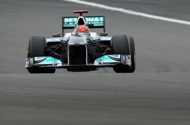 El piloto español Fernando Alonso (Ferrari) sigue demostrando que la evolución de su monoplaza va por buen camino y ha marcado este viernes el mejor registro en la primera sesión de entrenamientos libres del Gran Premio de Alemania, una vez más marcado de cerca por los Red Bull de Sebastian Vettel y Mark Webber.