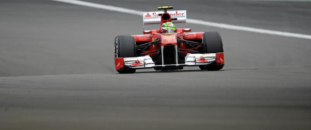 El piloto español Fernando Alonso (Ferrari) sigue demostrando que la evolución de su monoplaza va por buen camino y ha marcado este viernes el mejor registro en la primera sesión de entrenamientos libres del Gran Premio de Alemania, una vez más marcado de cerca por los Red Bull de Sebastian Vettel y Mark Webber.