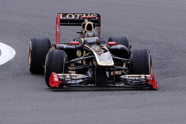 El piloto español Fernando Alonso (Ferrari) sigue demostrando que la evolución de su monoplaza va por buen camino y ha marcado este viernes el mejor registro en la primera sesión de entrenamientos libres del Gran Premio de Alemania, una vez más marcado de cerca por los Red Bull de Sebastian Vettel y Mark Webber.