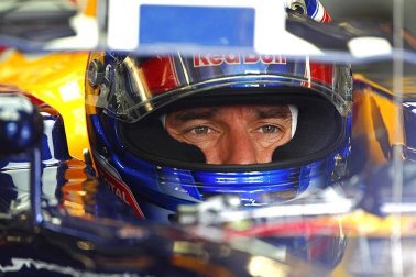 El piloto español Fernando Alonso (Ferrari) sigue demostrando que la evolución de su monoplaza va por buen camino y ha marcado este viernes el mejor registro en la primera sesión de entrenamientos libres del Gran Premio de Alemania, una vez más marcado de cerca por los Red Bull de Sebastian Vettel y Mark Webber.