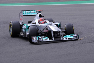El piloto español Fernando Alonso (Ferrari) sigue demostrando que la evolución de su monoplaza va por buen camino y ha marcado este viernes el mejor registro en la primera sesión de entrenamientos libres del Gran Premio de Alemania, una vez más marcado de cerca por los Red Bull de Sebastian Vettel y Mark Webber.