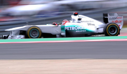 El piloto español Fernando Alonso (Ferrari) sigue demostrando que la evolución de su monoplaza va por buen camino y ha marcado este viernes el mejor registro en la primera sesión de entrenamientos libres del Gran Premio de Alemania, una vez más marcado de cerca por los Red Bull de Sebastian Vettel y Mark Webber.
