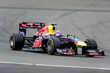 El piloto español Fernando Alonso (Ferrari) sigue demostrando que la evolución de su monoplaza va por buen camino y ha marcado este viernes el mejor registro en la primera sesión de entrenamientos libres del Gran Premio de Alemania, una vez más marcado de cerca por los Red Bull de Sebastian Vettel y Mark Webber.