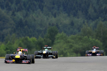 El piloto español Fernando Alonso (Ferrari) sigue demostrando que la evolución de su monoplaza va por buen camino y ha marcado este viernes el mejor registro en la primera sesión de entrenamientos libres del Gran Premio de Alemania, una vez más marcado de cerca por los Red Bull de Sebastian Vettel y Mark Webber.