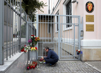 Imágenes del día después del doble atentado en Noruega contra el Gobierno, que se ha cobrado casi un centenar de víctimas mortales.