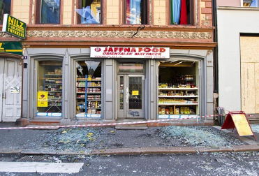 Imágenes del día después del doble atentado en Noruega contra el Gobierno, que se ha cobrado casi un centenar de víctimas mortales.