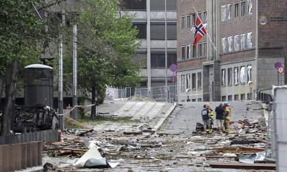 Imágenes del día después del doble atentado en Noruega contra el Gobierno, que se ha cobrado casi un centenar de víctimas mortales.