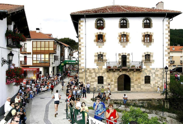 Resumen gráfico de las cinco ediciones de la Roncesvalles-Zubiri