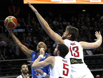 Final del Eurobasket de Lituania 2011 disputada entre España y Francia con victoria española por 98-85.