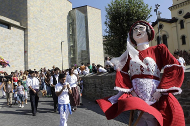 Imágenes de las fiestas en la localidad navarra de Corella y en la celebración de San Fermín Chiquito en Pamplona.