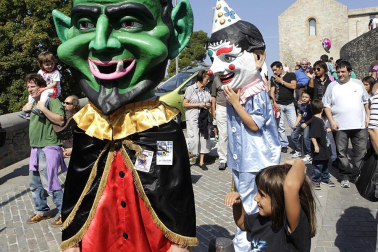 Imágenes de las fiestas en la localidad navarra de Corella y en la celebración de San Fermín Chiquito en Pamplona.