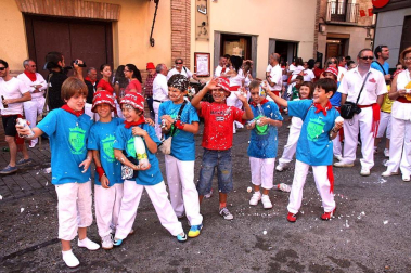 Imágenes de las fiestas en la localidad navarra de Corella y en la celebración de San Fermín Chiquito en Pamplona.