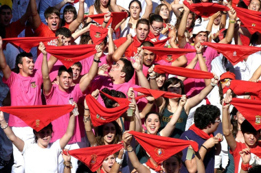 Imágenes de las fiestas en la localidad navarra de Corella y en la celebración de San Fermín Chiquito en Pamplona.