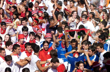 Imágenes de las fiestas en la localidad navarra de Corella y en la celebración de San Fermín Chiquito en Pamplona.