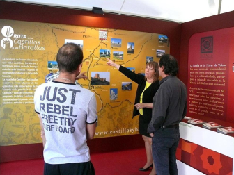 Con motivo de la conmemoración del octavo centenario de la Batalla de las Navas de Tolosa, una exposición promocional de Jaén se ha trasladado a la capital Navarra bajo el lema "Unidas por la Historia".