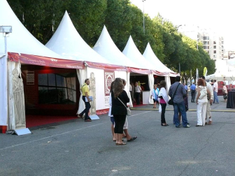 Con motivo de la conmemoración del octavo centenario de la Batalla de las Navas de Tolosa, una exposición promocional de Jaén se ha trasladado a la capital Navarra bajo el lema "Unidas por la Historia".
