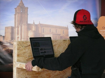 Con motivo de la conmemoración del octavo centenario de la Batalla de las Navas de Tolosa, una exposición promocional de Jaén se ha trasladado a la capital Navarra bajo el lema "Unidas por la Historia".