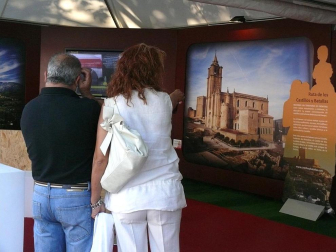 Con motivo de la conmemoración del octavo centenario de la Batalla de las Navas de Tolosa, una exposición promocional de Jaén se ha trasladado a la capital Navarra bajo el lema "Unidas por la Historia".