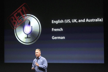 Imágenes de la presentación del último modelo del iPhone 4, de la marca Apple, este martes 4 de octubre.