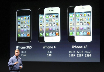 Imágenes de la presentación del último modelo del iPhone 4, de la marca Apple, este martes 4 de octubre.