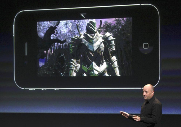 Imágenes de la presentación del último modelo del iPhone 4, de la marca Apple, este martes 4 de octubre.