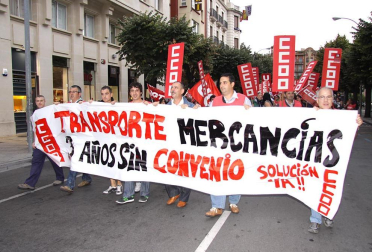 Entre 1.500 y 3.000 personas se han manifestado este jueves por la tarde en Pamplona